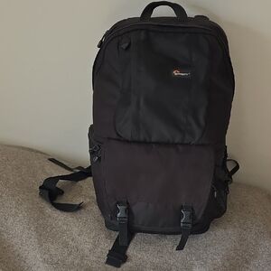 Lowepro SLR Backpack Lots Of Pockets For Camera Laptop Gear